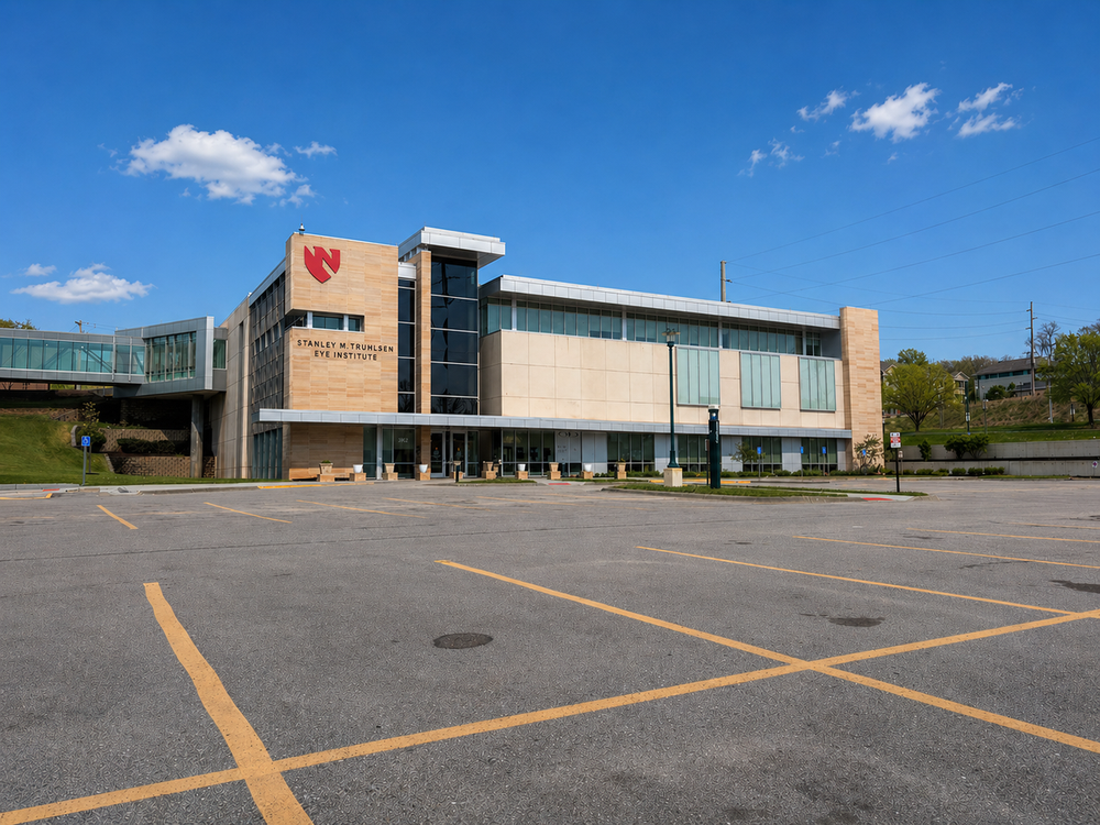 Stanley M. Truhlsen Eye Institute - healthcare electrical installation